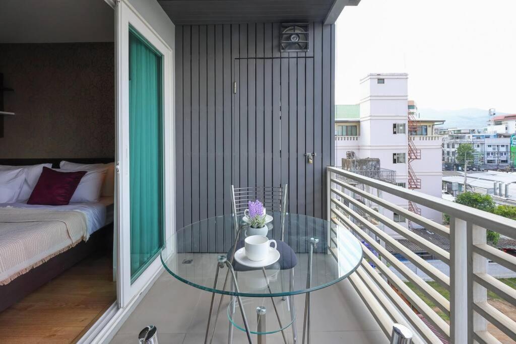 Luxury Living In Heart Of Nimman Apartment Chiang Mai Exterior foto