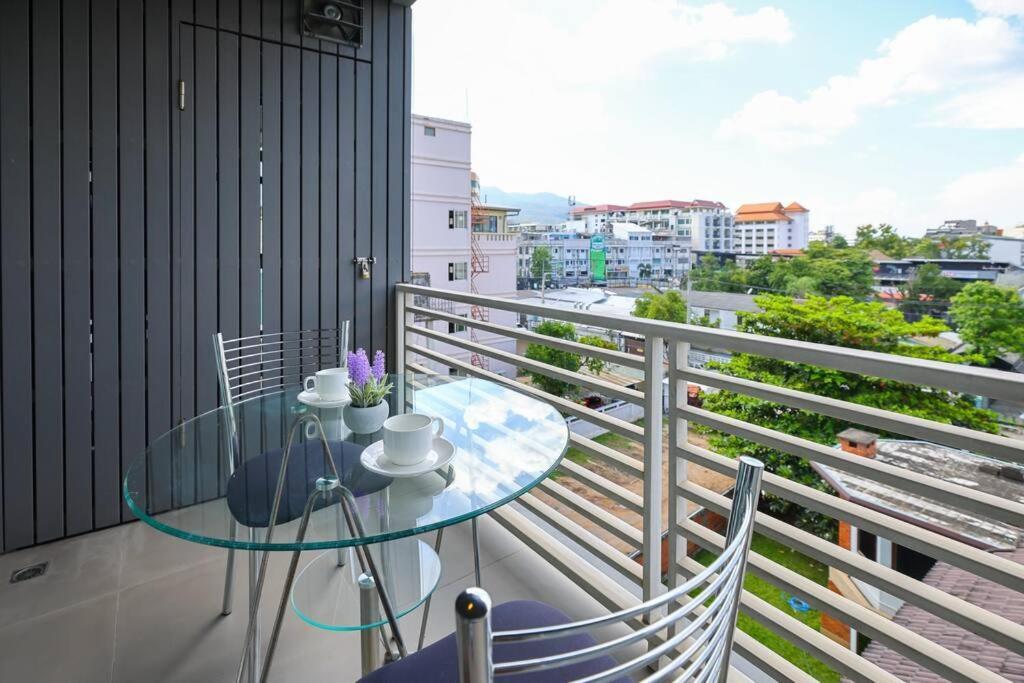 Luxury Living In Heart Of Nimman Apartment Chiang Mai Exterior foto