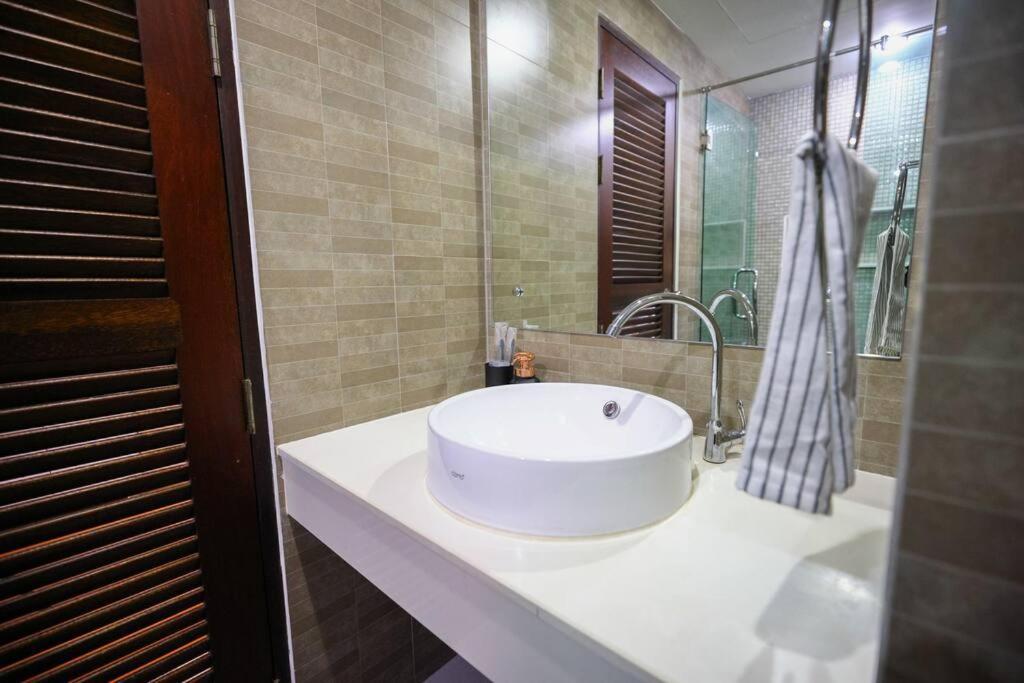 Luxury Living In Heart Of Nimman Apartment Chiang Mai Exterior foto