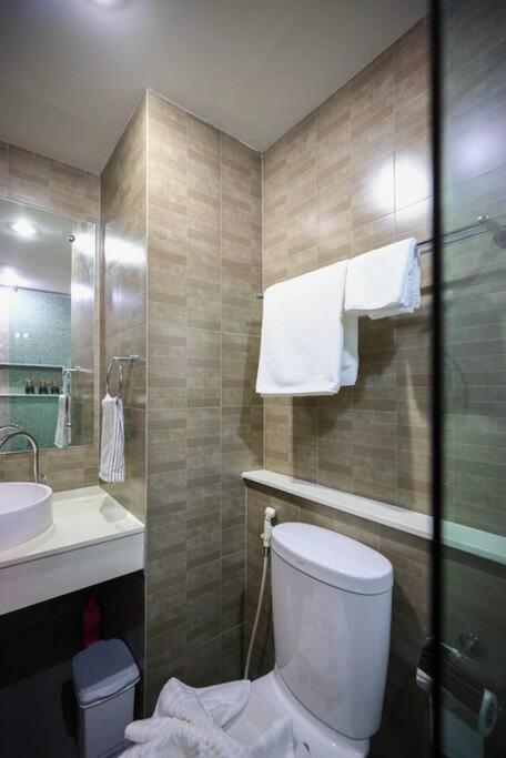 Luxury Living In Heart Of Nimman Apartment Chiang Mai Exterior foto