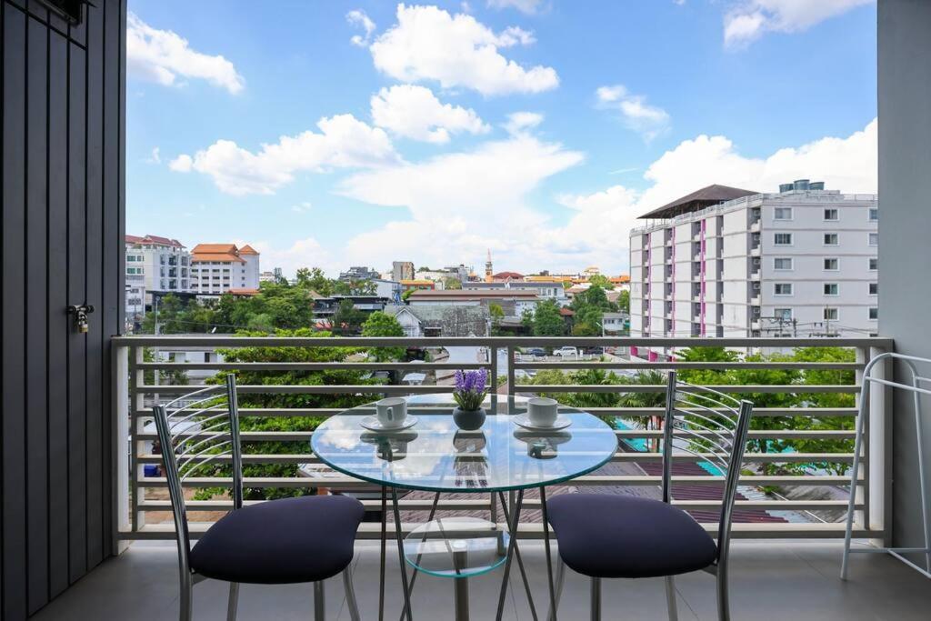 Luxury Living In Heart Of Nimman Apartment Chiang Mai Exterior foto
